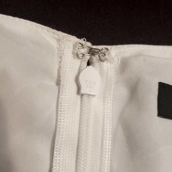 🔴 Banana Republic White Peplum Sheer Tank Blouse 🔴 - Picture 9 of 12